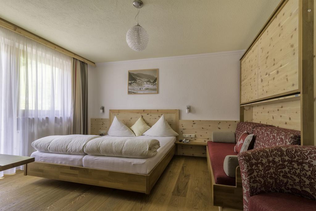 Hotel Enzian Paznaun See Luaran gambar